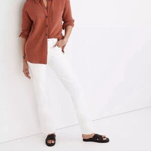 MADEWELL The Mid Rise Perfect Vintage Straight Jeans in White Size 27